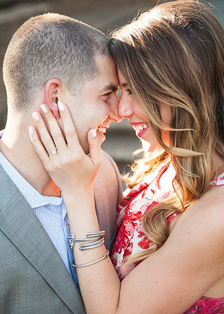 Adams Morgan and Meridian Hill Park Engagement Session | Photos from the Harty
