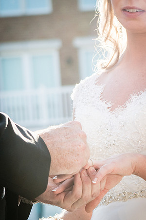 Mr & Mrs DeVinney ı Photos from the Harty