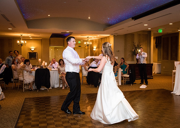 Mr & Mrs DeVinney ı Photos from the Harty