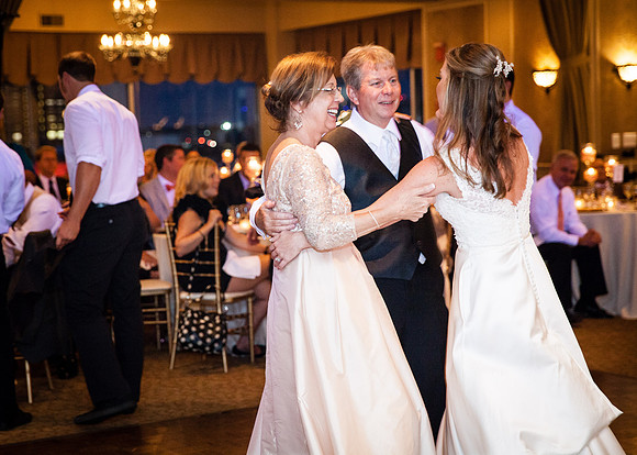 Mr & Mrs DeVinney ı Photos from the Harty