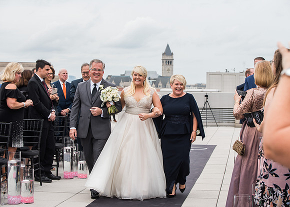 Megan + Tom's Newseum Wedding! | Photos from the Harty