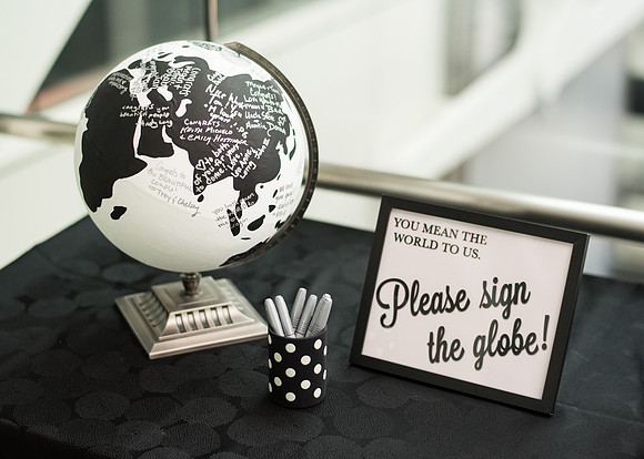Megan + Tom's Newseum Wedding! | Photos from the Harty