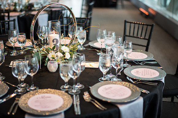 Megan + Tom's Newseum Wedding! | Photos from the Harty