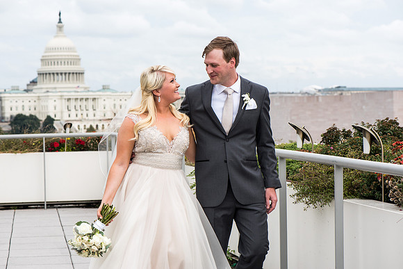 Megan + Tom's Newseum Wedding! | Photos from the Harty