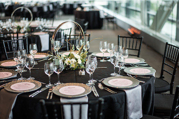 Megan + Tom's Newseum Wedding! | Photos from the Harty