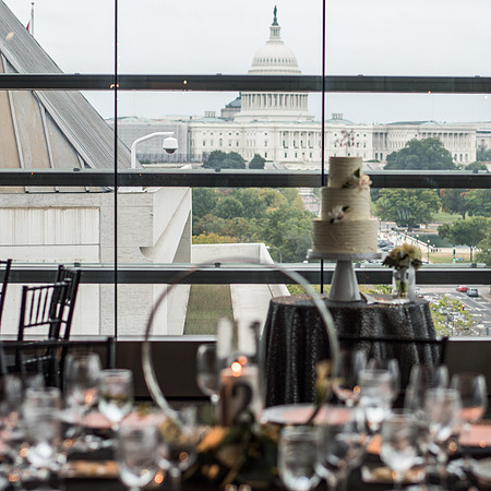 Megan + Tom's Newseum Wedding! | Photos from the Harty