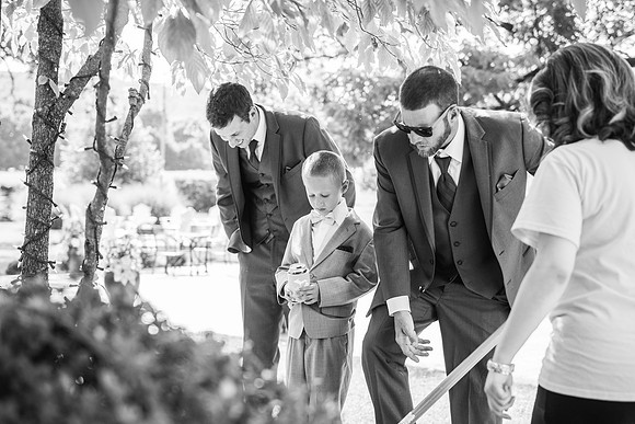 Laura + Tom's Wedding PREVIEW!