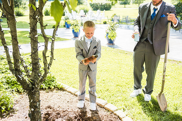 Laura + Tom's Wedding PREVIEW!