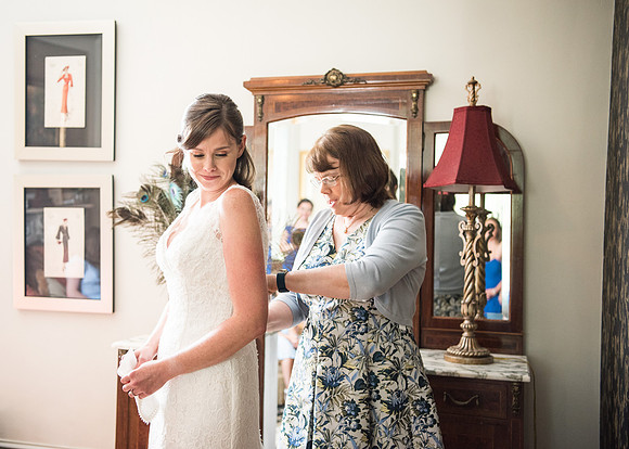 Laura + Tom's Wedding PREVIEW!