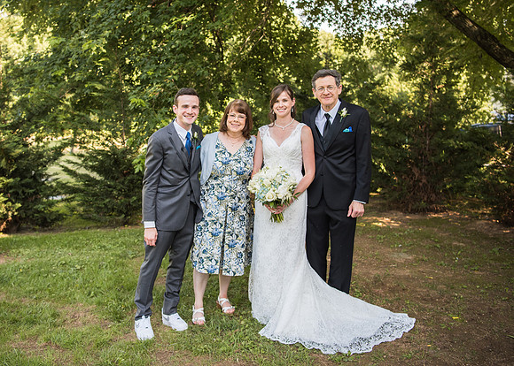 Laura + Tom's Wedding PREVIEW!