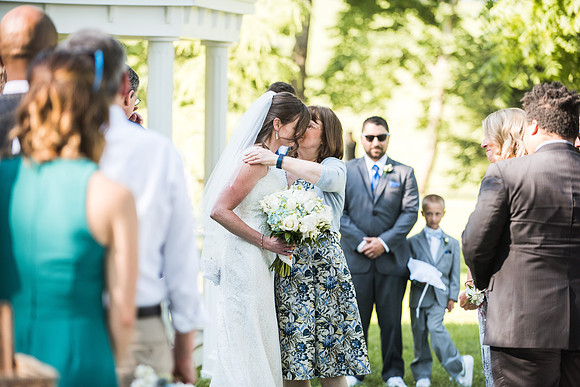 Laura + Tom's Wedding PREVIEW!