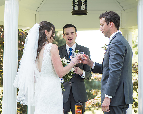 Laura + Tom's Wedding PREVIEW!