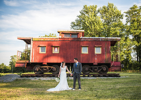 Laura + Tom's Wedding PREVIEW!