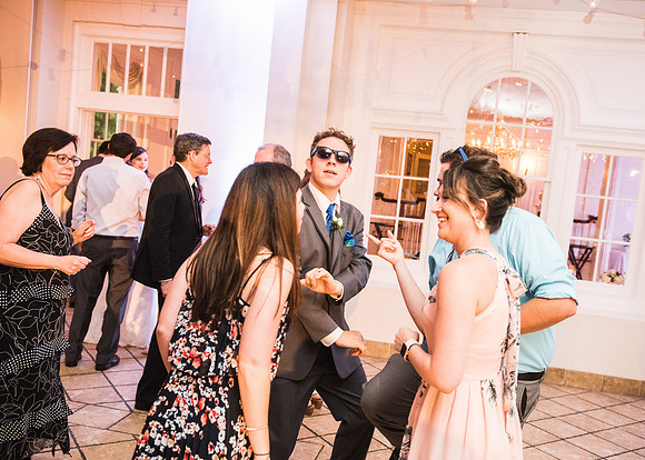Laura + Tom's Wedding PREVIEW!