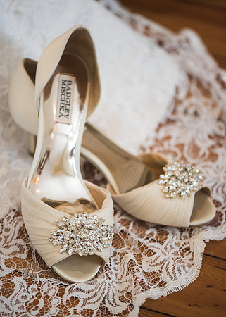Laura + Tom's Wedding PREVIEW!