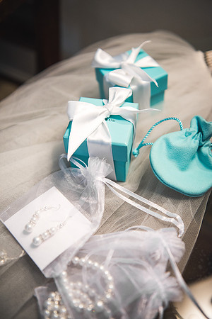 Laura + Tom's Wedding PREVIEW!