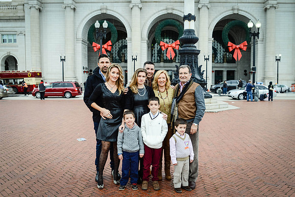 Satue Family Photo Session