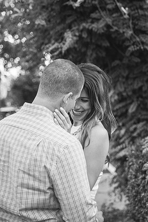Adams Morgan and Meridian Hill Park Engagement Session | Photos from the Harty